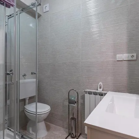 Holiday home Cozy In With Outdoor Swimming Pool Pula
