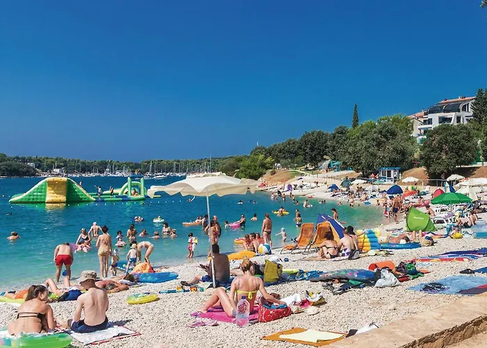 Beautiful In With Sauna Ferienhaus Pula